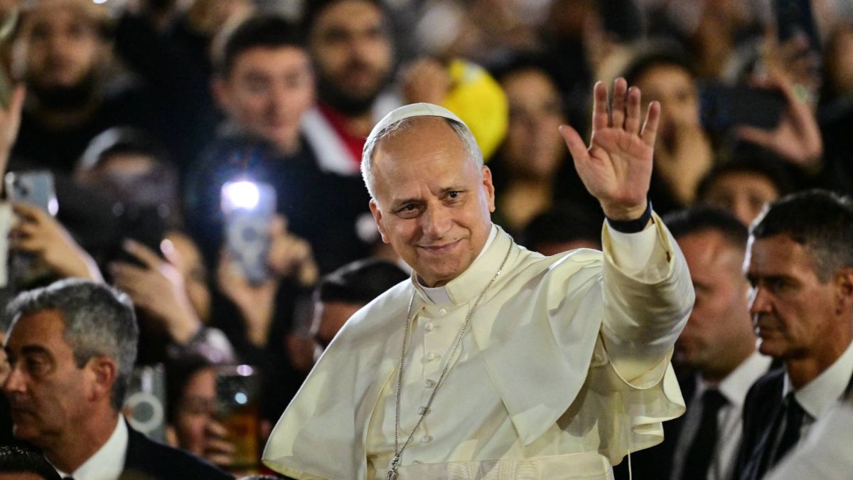 Pope Leo Ends Lebanon Visit with a Solemn Prayer at Beirut Port Blast Site
