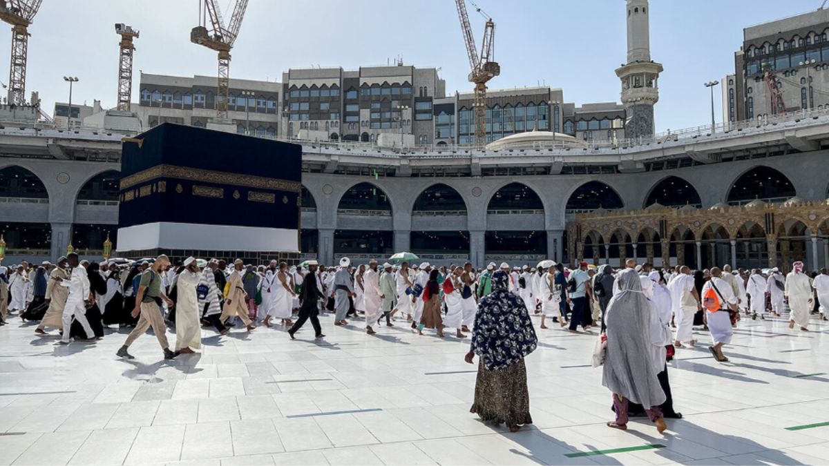 Saudi Authorities Take Action Against Umrah Firm for Contract Breach