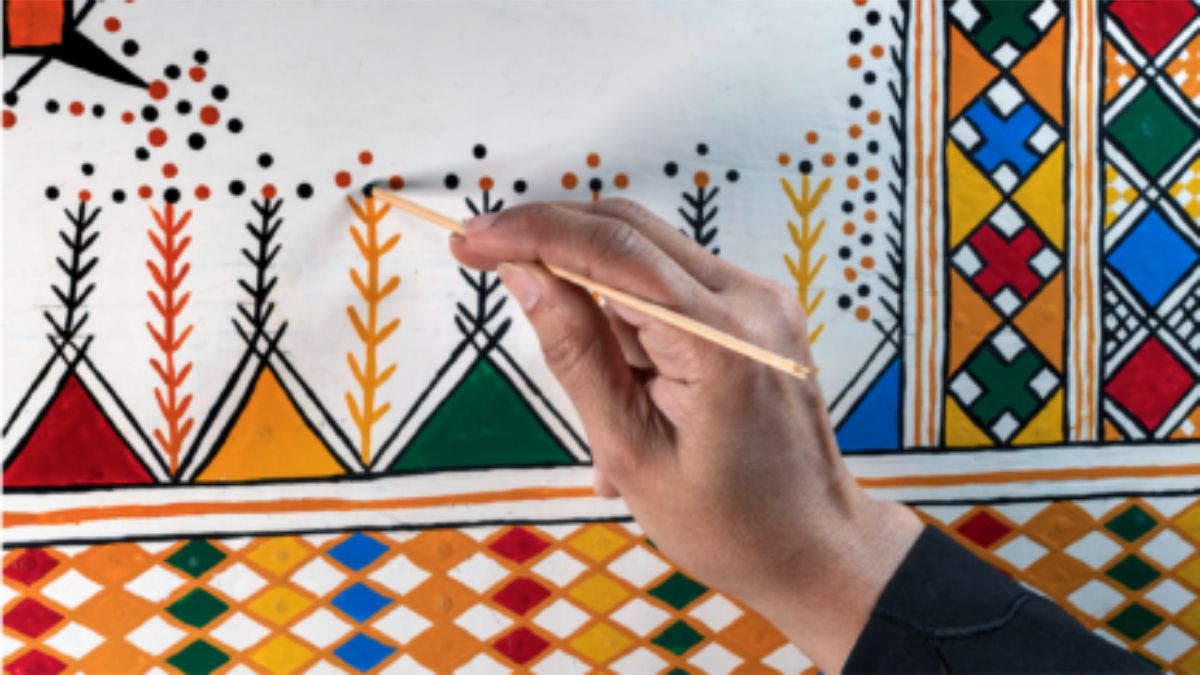 Students Display Rich Traditional Art at Royal Institute in Riyadh