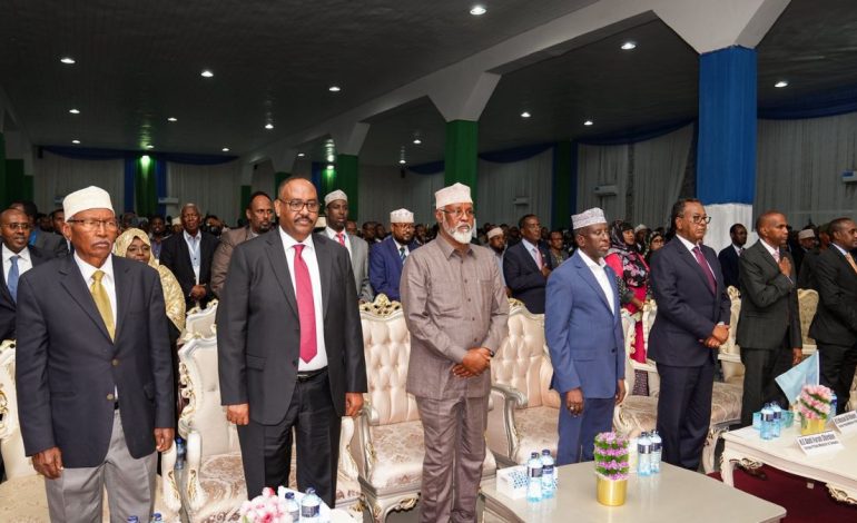 Somalia’s Parliament in Turmoil as Lawmakers Clash Over Constitution Changes