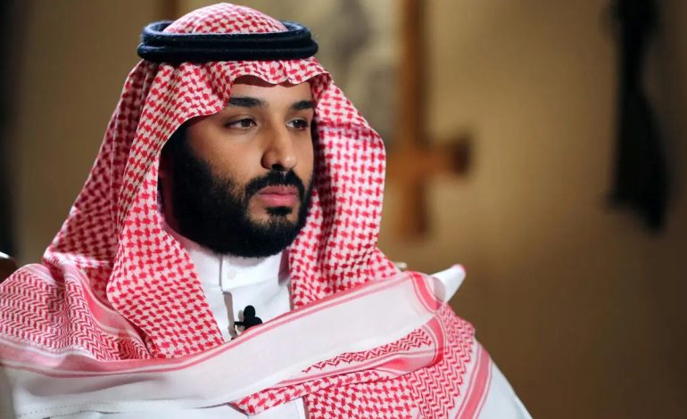 Citizens Welcome Mohammed bin Salman in Madinah