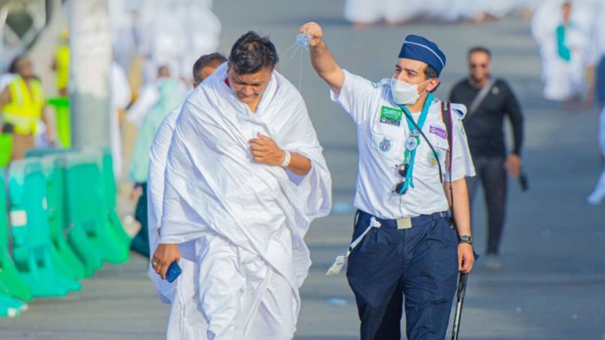 Makkah Volunteers Step Up to Support Pilgrims with Care and Dedication