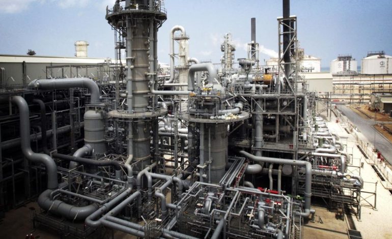 Qatar Blames Iran for LNG Hub Attack as UAE Halts Gas Operations