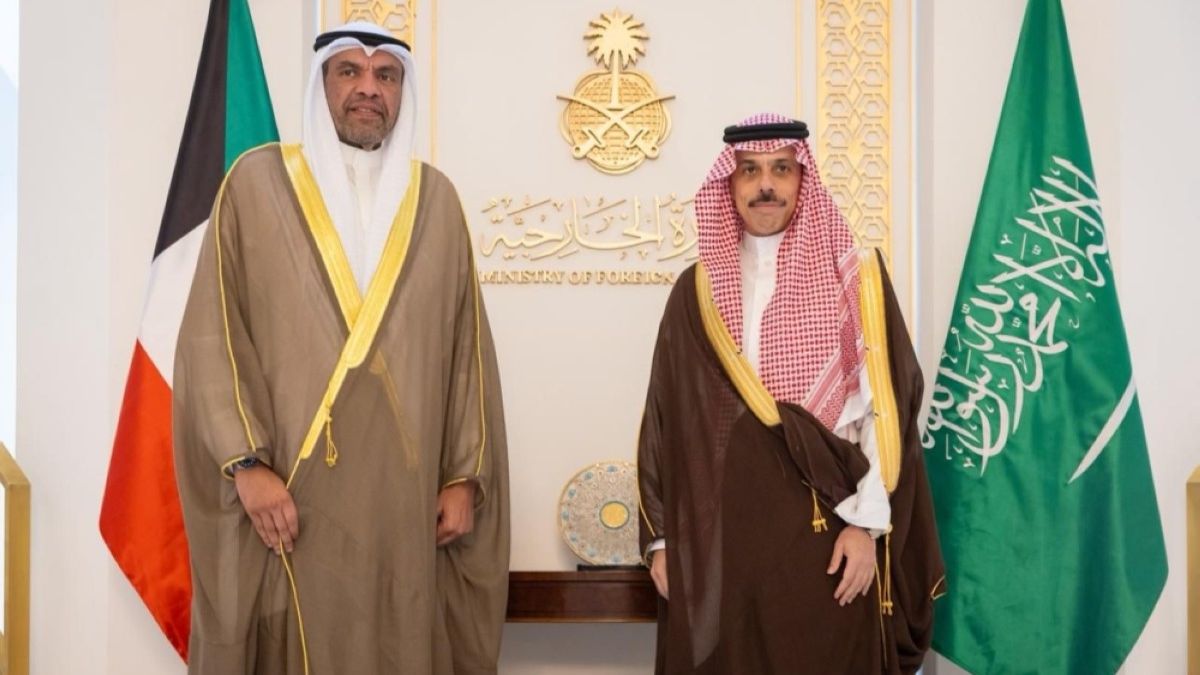 Key Highlights of Kuwaiti FM Arriving in Riyadh on Official Visit