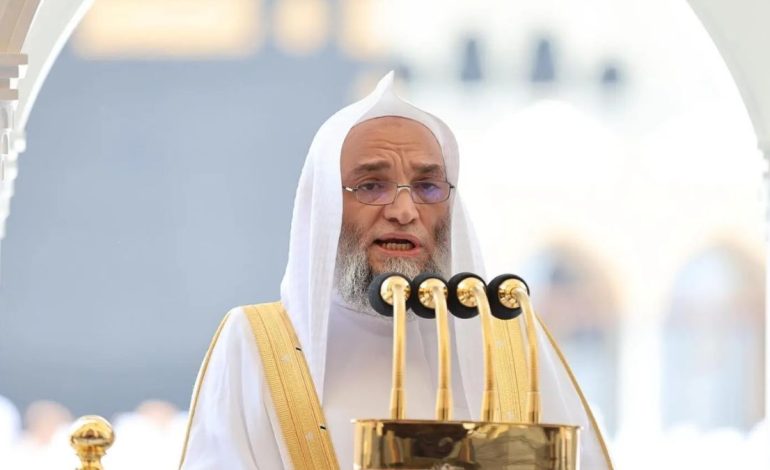 The Strong Warning by Makkah Grand Mosque Imam Against Online Misinformation