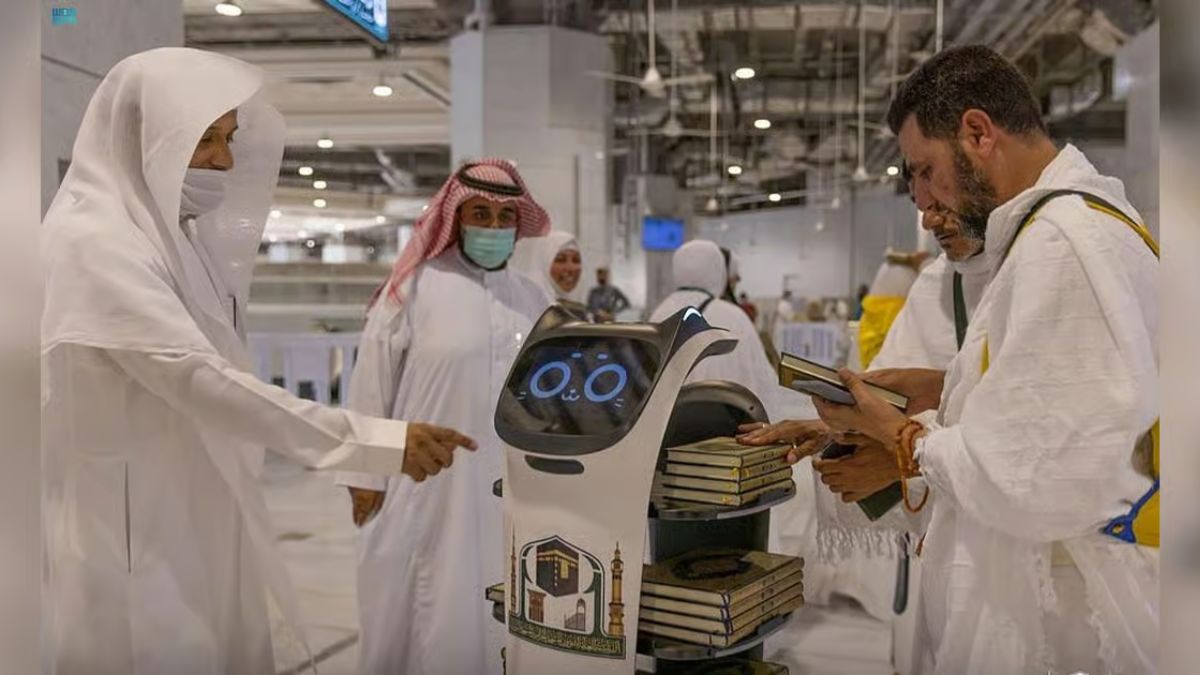 Pilgrims Can Now Consult Scholars Online Through Grand Mosque Digital Platforms
