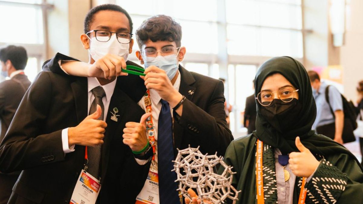Saudi Arabian Teen Recognized for Inspiring Scientific Contributions