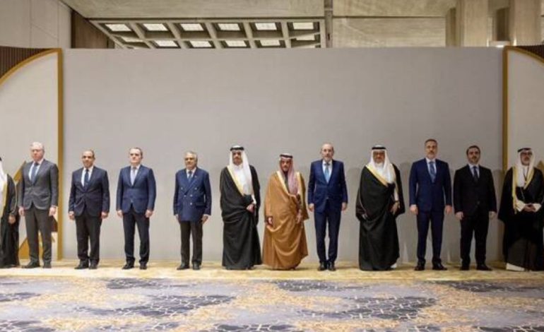 GCC Secretary-General Hosts Senior UN Official in Riyadh Meeting