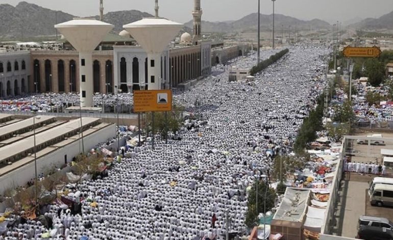 Tech-Driven Environmental Tracking Improves Hajj Route Operations