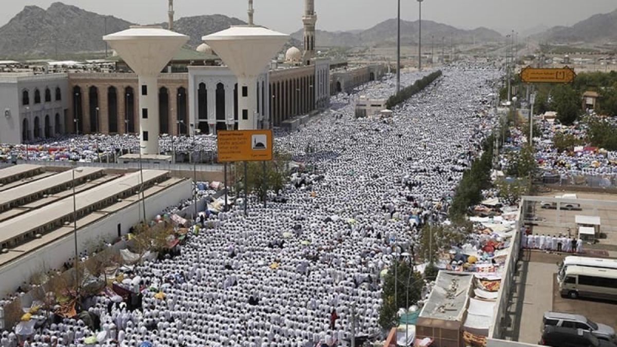 Tech-Driven Environmental Tracking Improves Hajj Route Operations