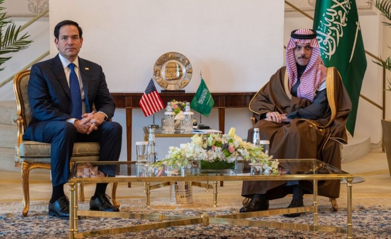 Saudi FM Meets UK, Qatar, and Kuwait Officials to Discuss Regional Stability