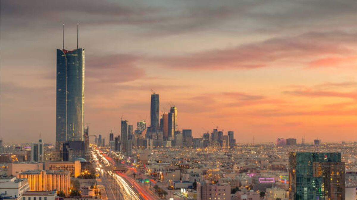 Saudi Non-Oil Economy Boosts Business Confidence to Its Highest June Reading