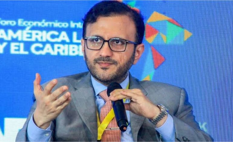 Iranian Official Appeals to Qatar Over Health of Detained Pilots