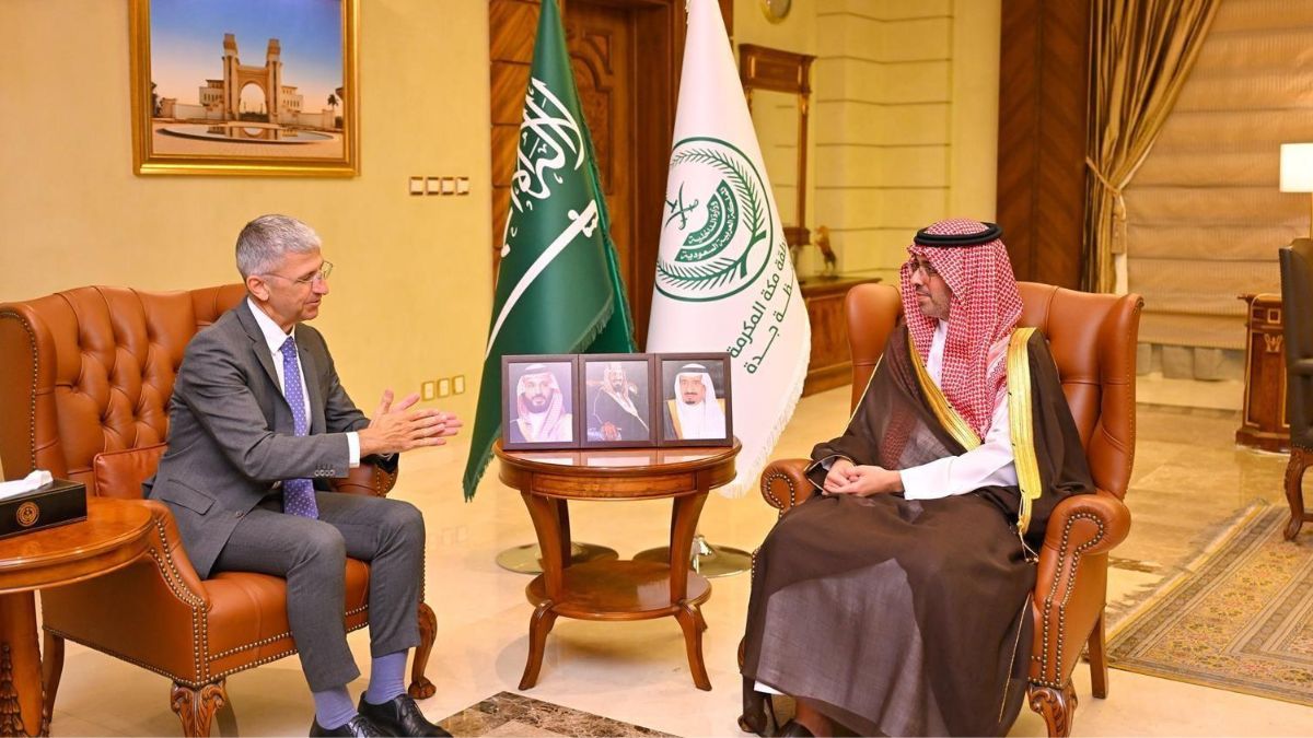 Jeddah Governor Welcomes Cyprus Ambassador for Diplomatic Talks
