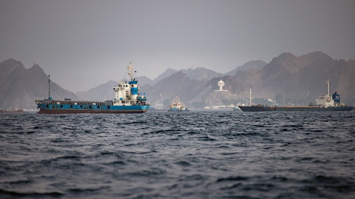 Strait of Hormuz Ship Traffic Drops to Single Digits, Data Shows