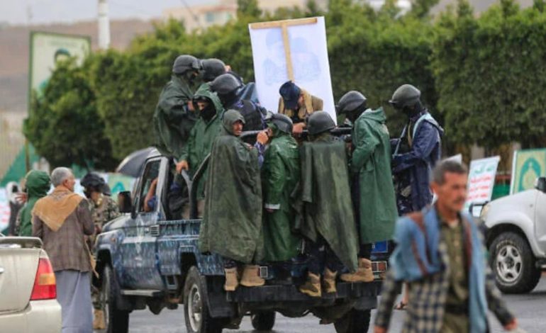 Yemeni Forces Prepare Response After Houthi Attack on Mocha