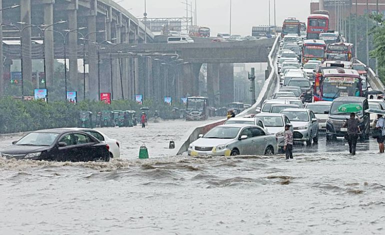 Tunis Faces Flood Threat After Torrential Rain, Schools Suspend Classes